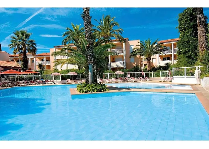 T2 A/C côte d\'Azur, piscine, plage á 350m, WIFI