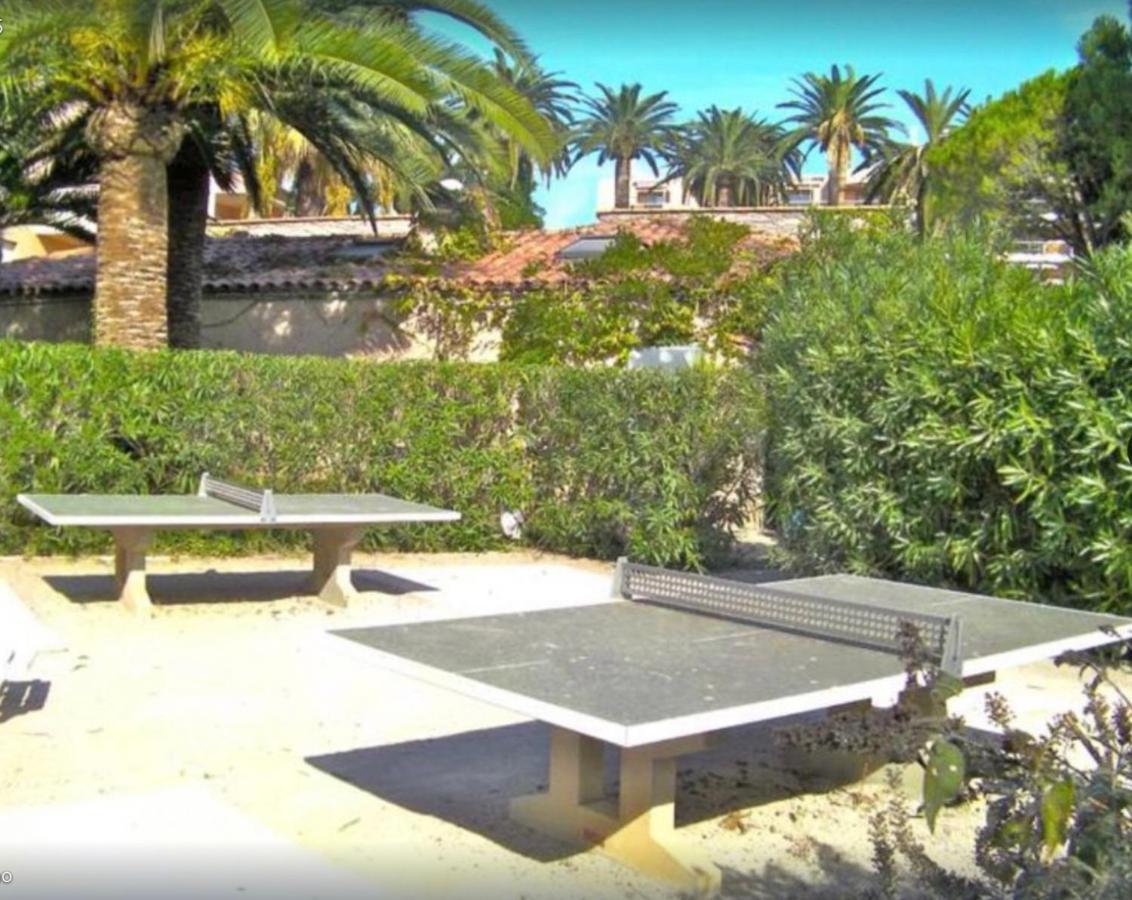Apartment T2 A/c Cote D'azur, Piscine, A 350m, Wifi Vallauris